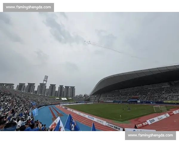 苏超排面炸裂！赞助商激增 + 空中编队 + 家乡舰助阵